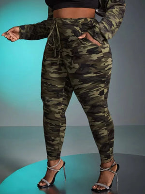 Plus Size Camouflage Print Knot Front Leggings