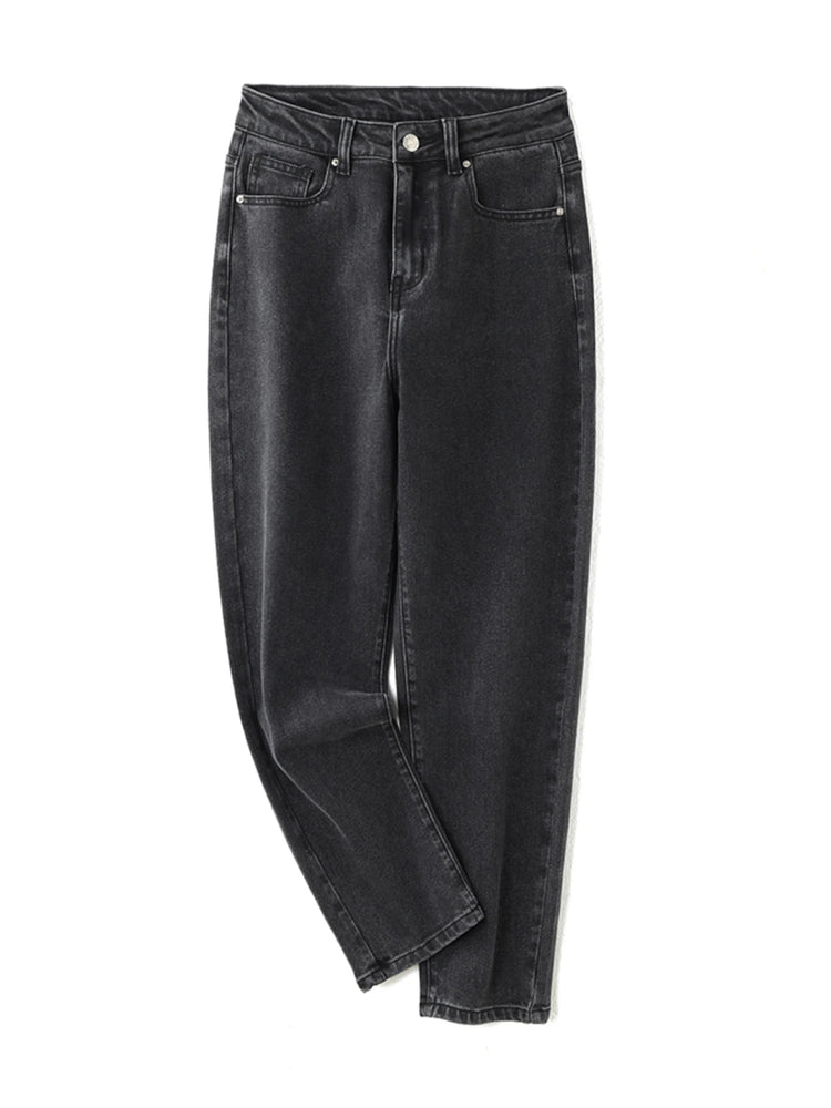 Women Washing loose stretchy pant