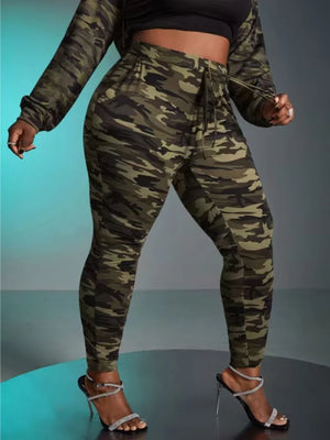 Plus Size Camouflage Print Knot Front Leggings